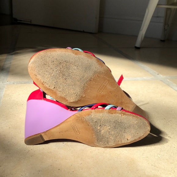 Coach wedge sandals with fun charms. - Picture 6 of 7